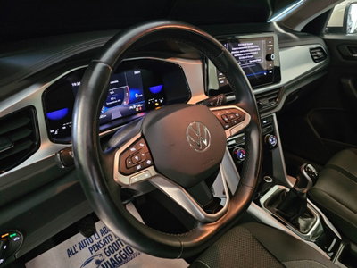 Volkswagen T-Roc 1.0 TSI Life (9)