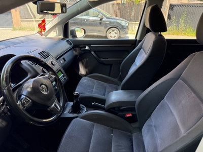 Volkswagen Touran 1.4 TSI Comfortline EcoFuel (4)