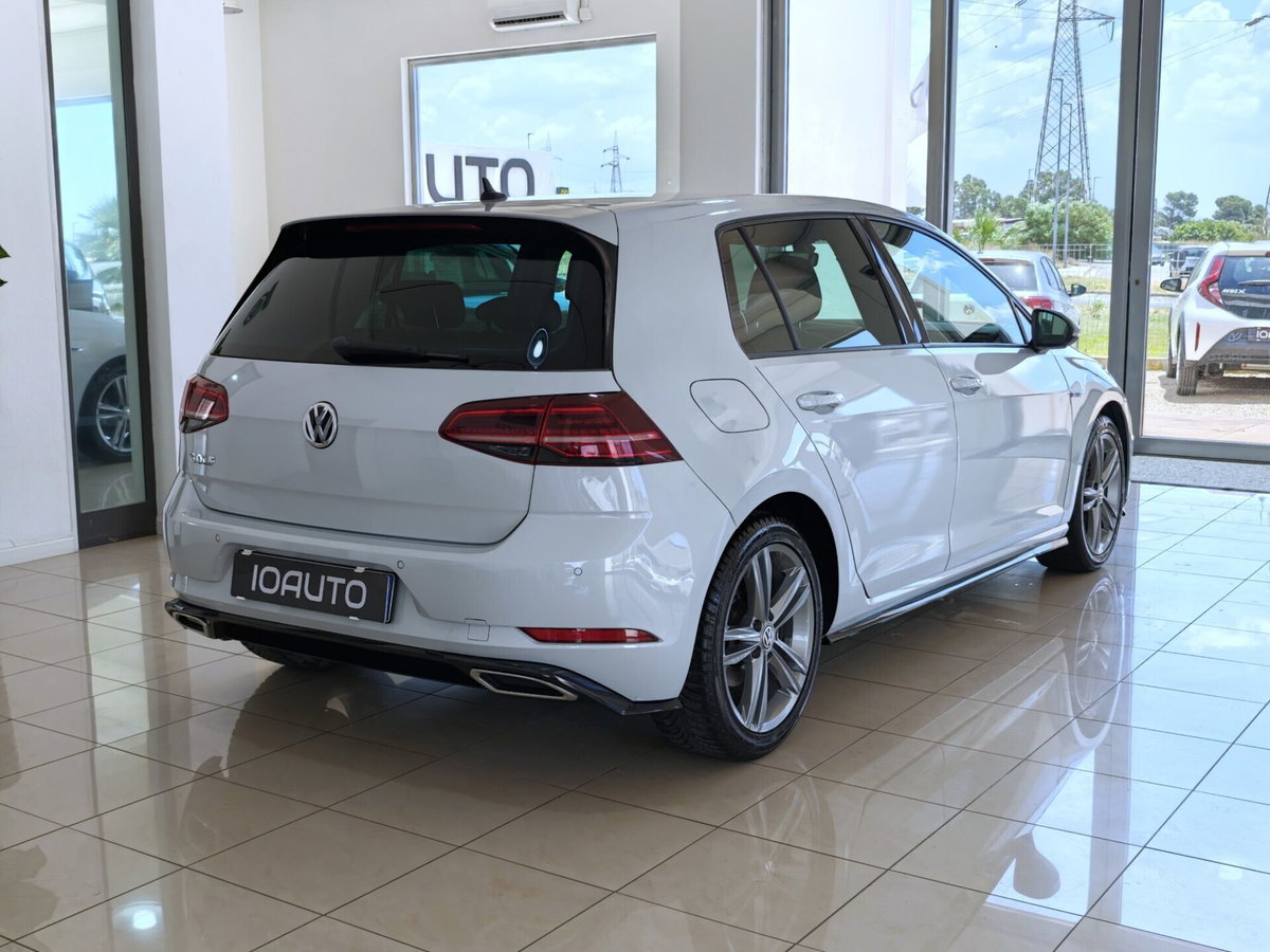 Volkswagen Golf 1.0 TSI 115 CV DSG 5p. Sport BlueMotion Tech. (5)