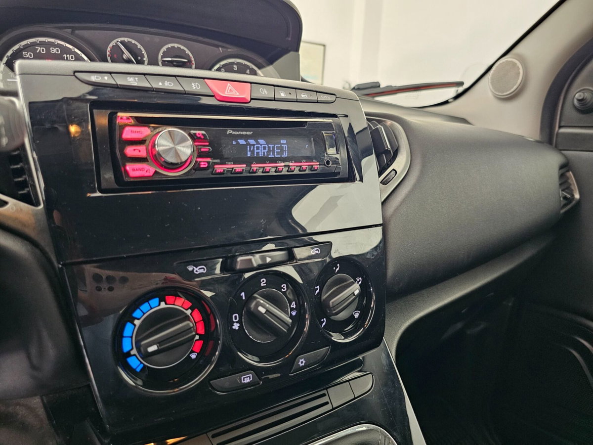 Lancia Ypsilon 1.2 69 CV 5 porte GPL Ecochic Elefantino (12)