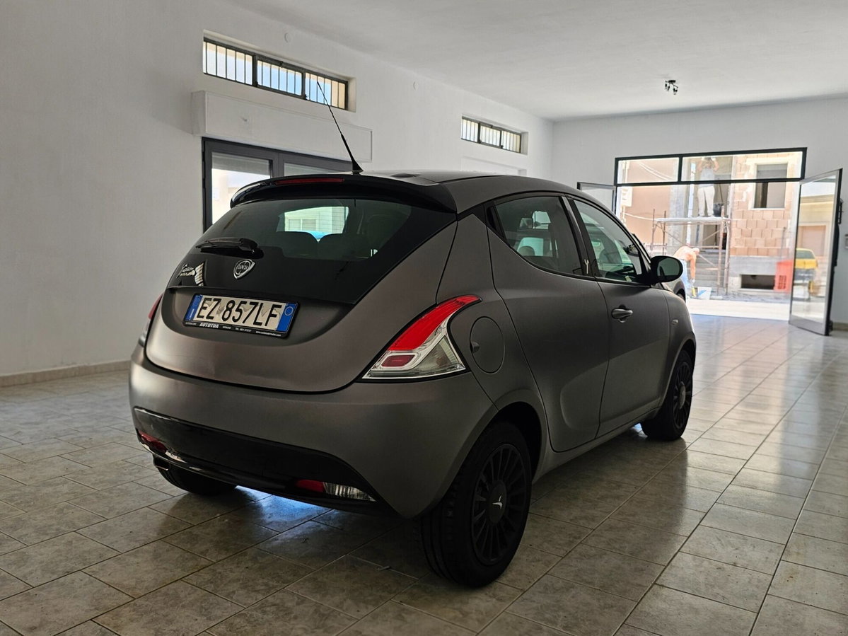 Lancia Ypsilon 1.2 69 CV 5 porte GPL Ecochic Elefantino (4)
