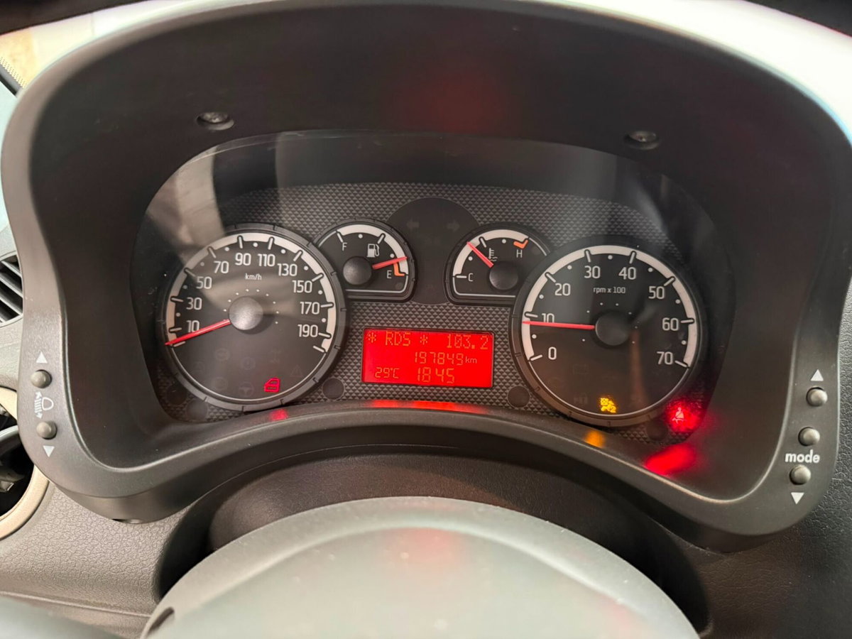 Fiat Panda 1.3 MJT 16V DPF Emotion (10)