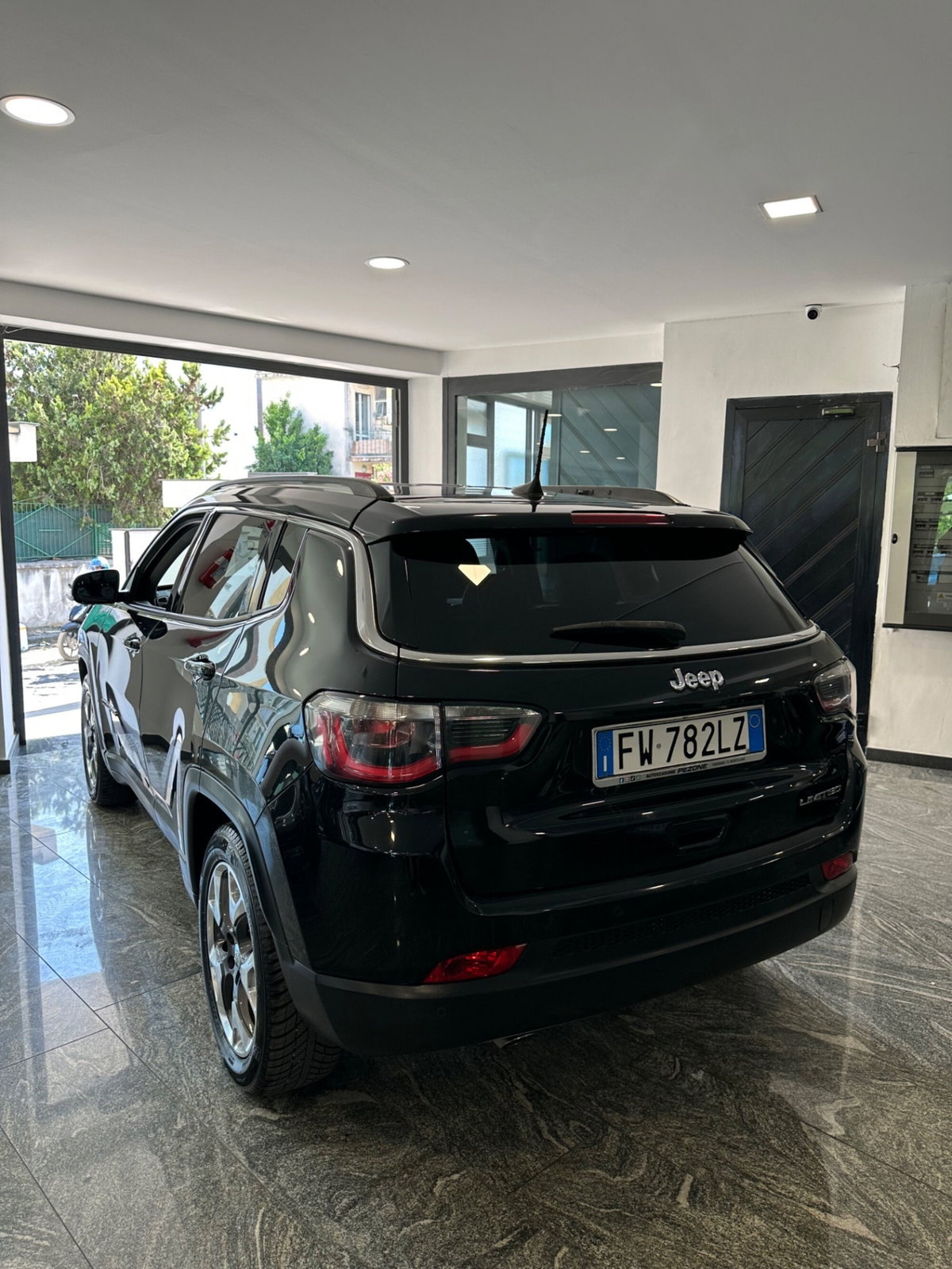 Jeep Compass 1.6 Multijet II 2WD Limited (6)
