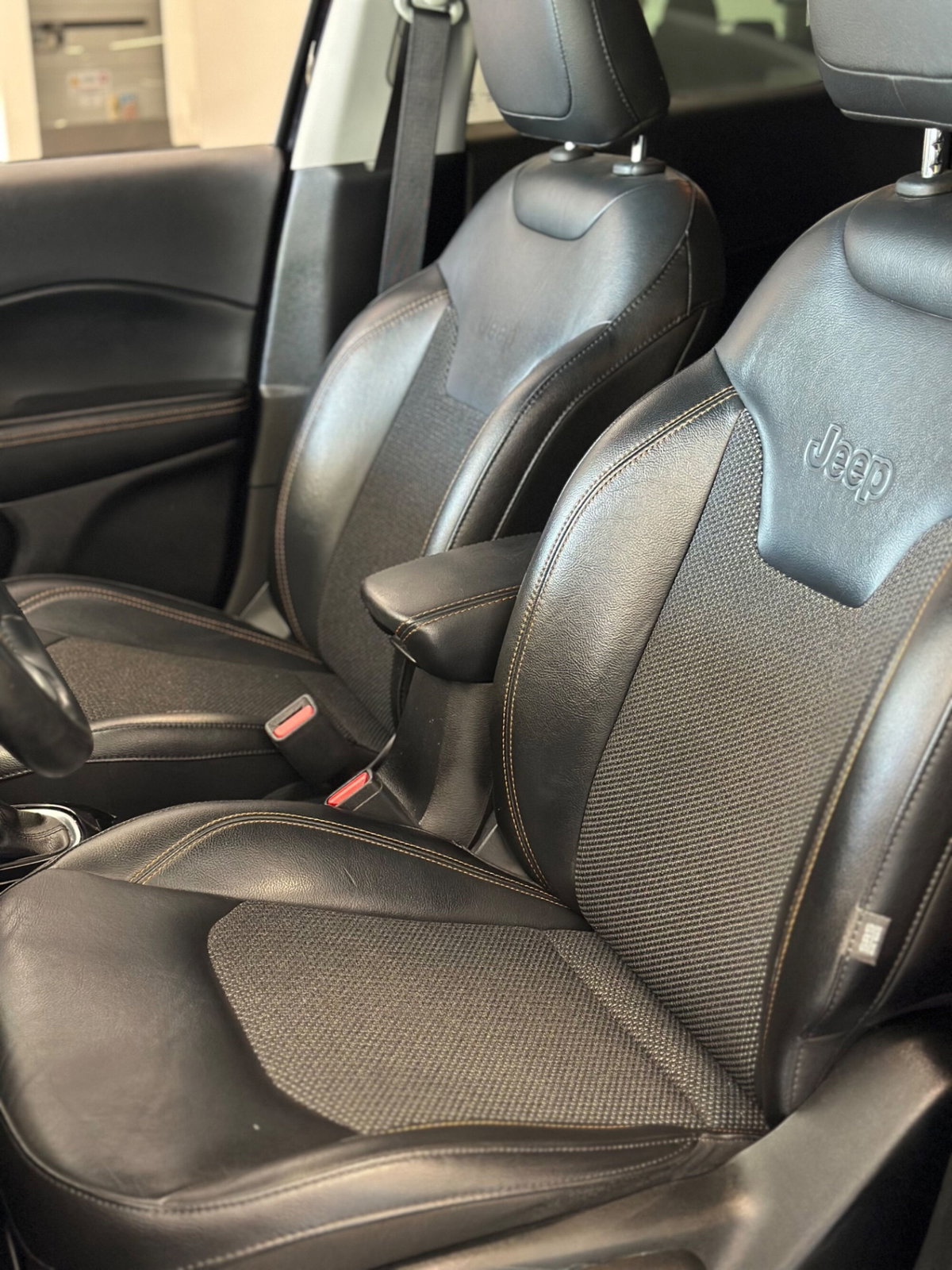 Jeep Compass 1.6 Multijet II 2WD Limited (8)