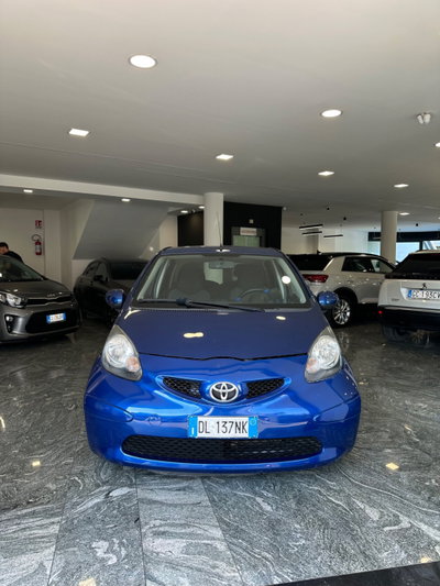 Toyota Aygo 1.0 12V VVT-i 5 porte (2)