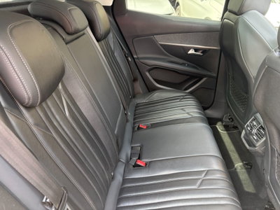 Peugeot 3008 PureTech Turbo 130 S&S Allure Pack (11)
