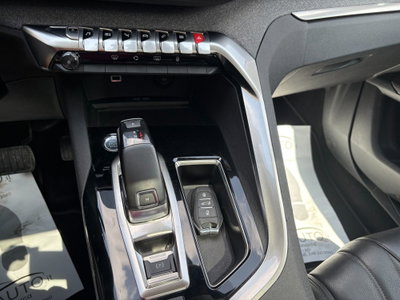 Peugeot 3008 PureTech Turbo 130 S&S Allure Pack (17)