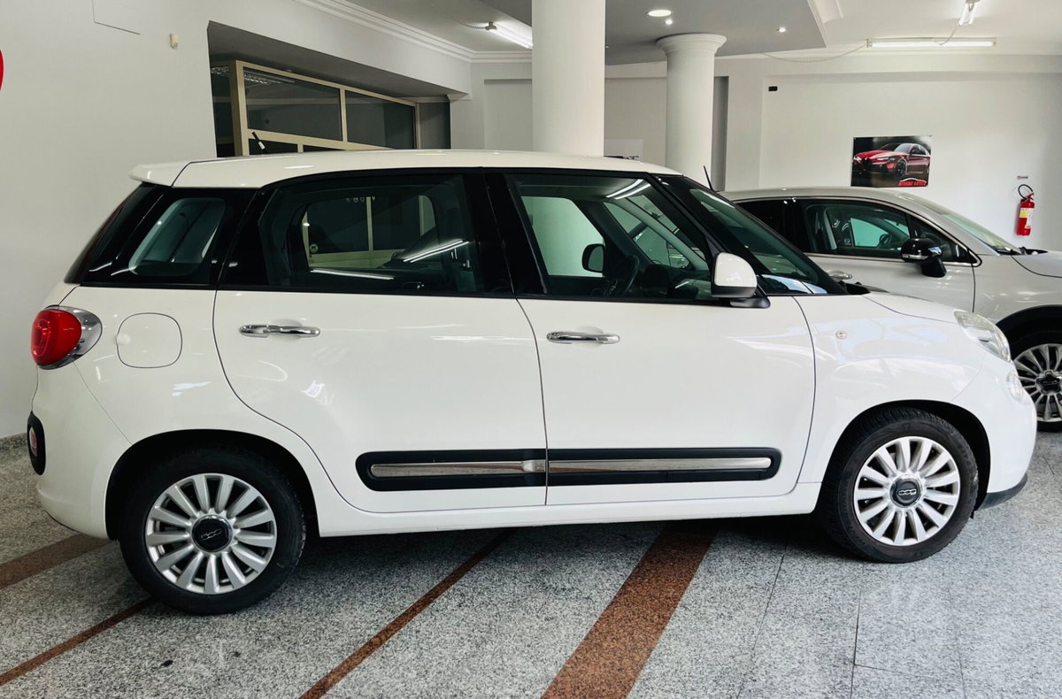 Fiat 500L 1.3 Multijet 95 CV Dualogic Lounge (3)