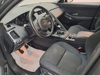 Jaguar E-Pace 2.0D 150 CV AWD R-Dynamic S (9)
