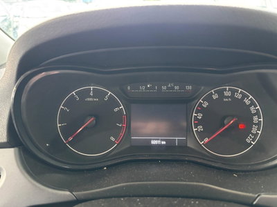 Opel Corsa 1.4 90CV GPL Tech 5 porte Innovation (12)