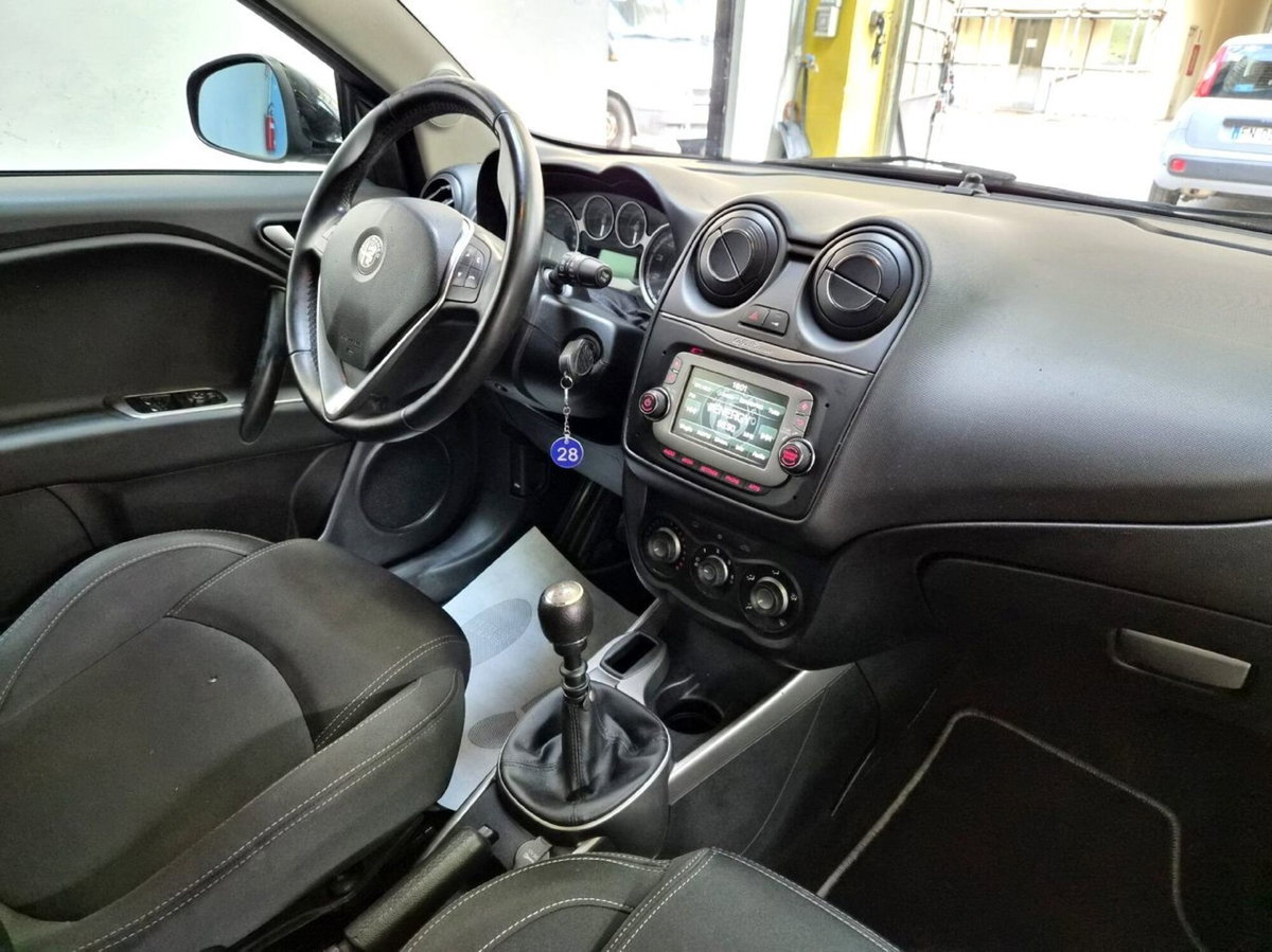Alfa Romeo MiTo 1.4 78 CV 8V S&S Urban (7)
