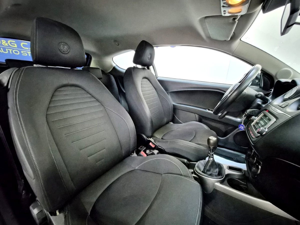 Alfa Romeo MiTo 1.4 78 CV 8V S&S Urban (9)