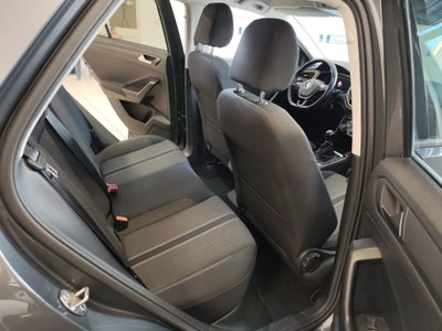 Volkswagen T-Roc 1.6 TDI SCR Advanced BlueMotion Technology (12)