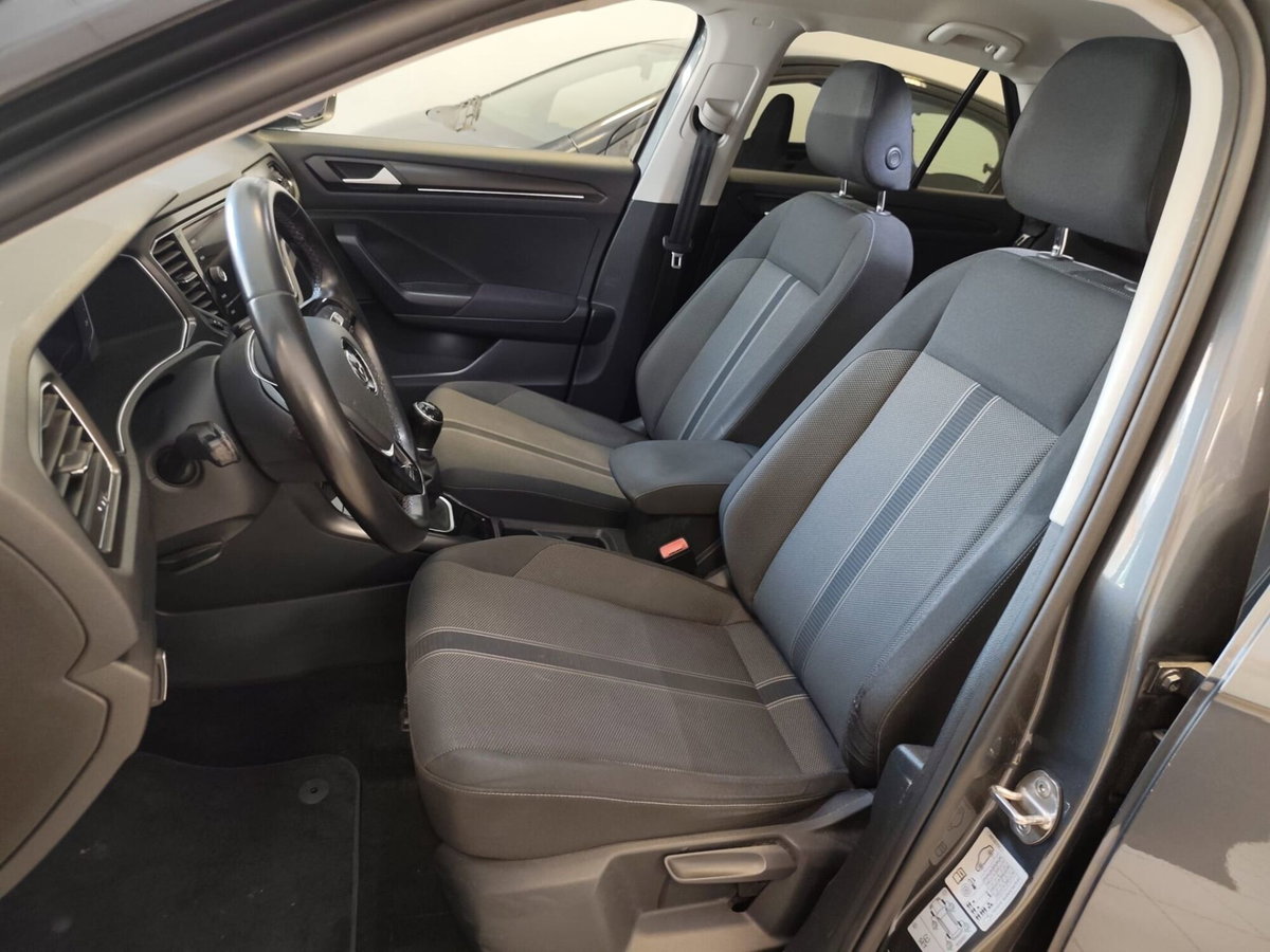 Volkswagen T-Roc 1.6 TDI SCR Advanced BlueMotion Technology (9)
