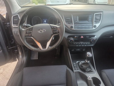 Hyundai Tucson 1.7 CRDi Comfort (12)