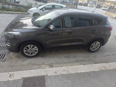 Hyundai Tucson 1.7 CRDi Comfort (2)