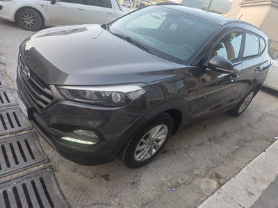 Hyundai Tucson 1.7 CRDi Comfort (5)