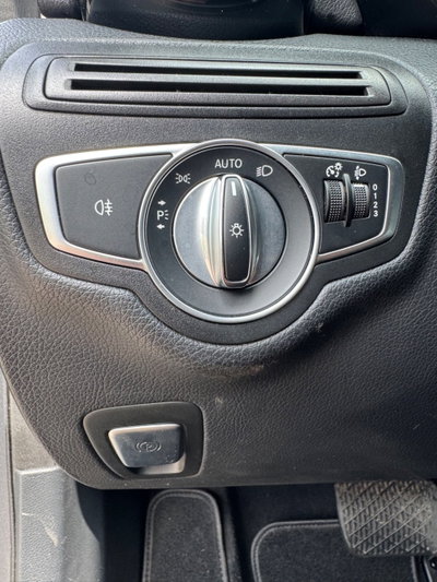 Mercedes-Benz Classe C Station Wagon 220 d Auto Business (15)