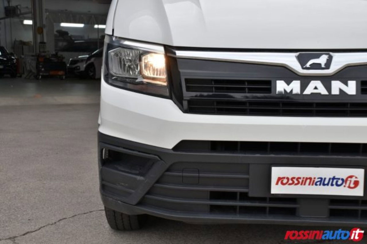 Man TGE Furgone TGE 3.140 2.0 TDI 140CV PL-SL-TMA Furgone HD (14)