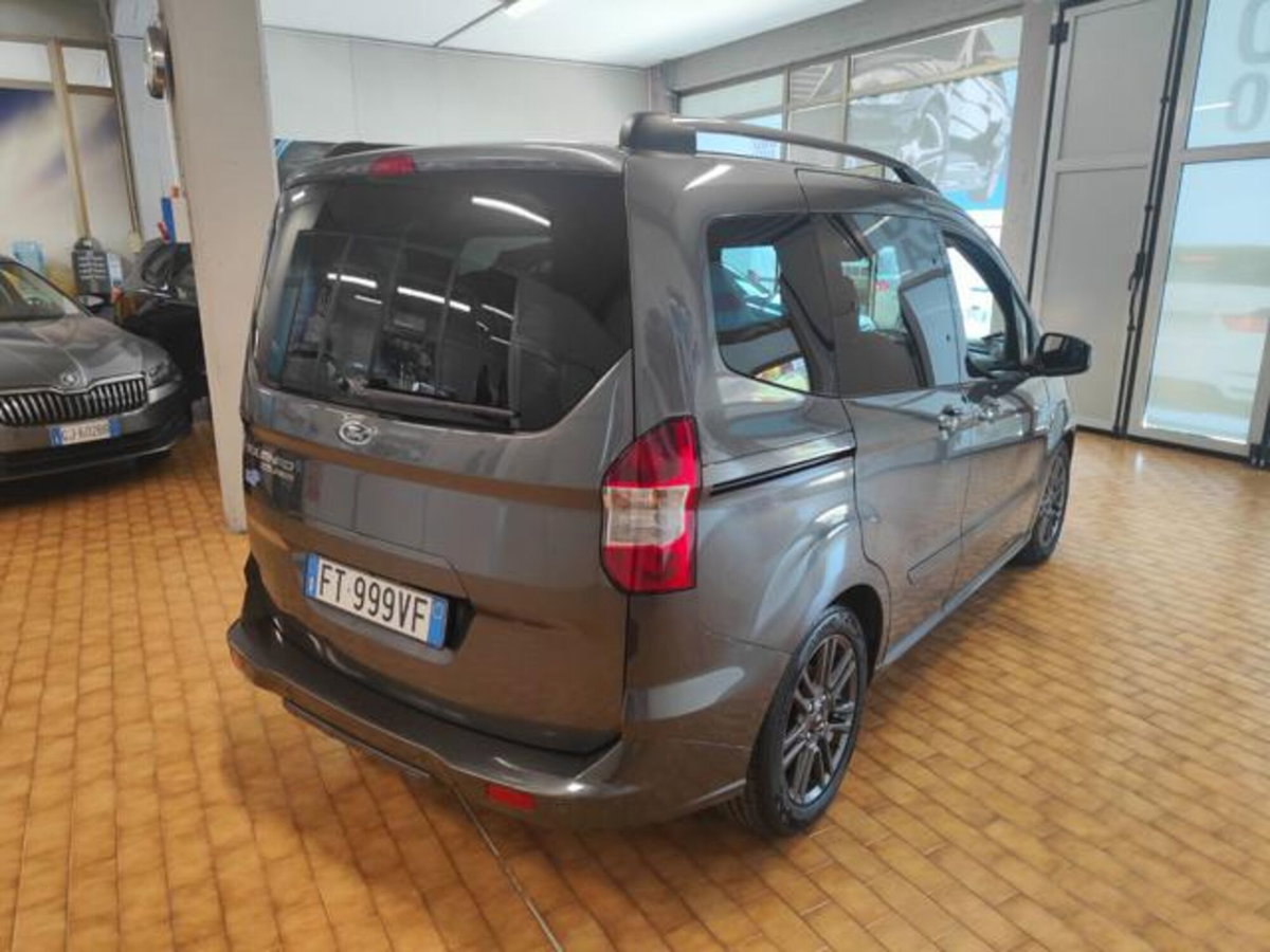 Ford Tourneo Courier 1.5 TDCI 100 CV Sport (5)