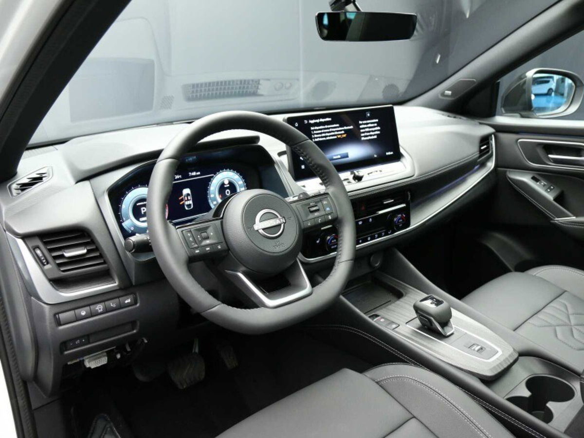 Nissan Qashqai 1.3 mhev Tekna 4wd 158cv xtronic (13)