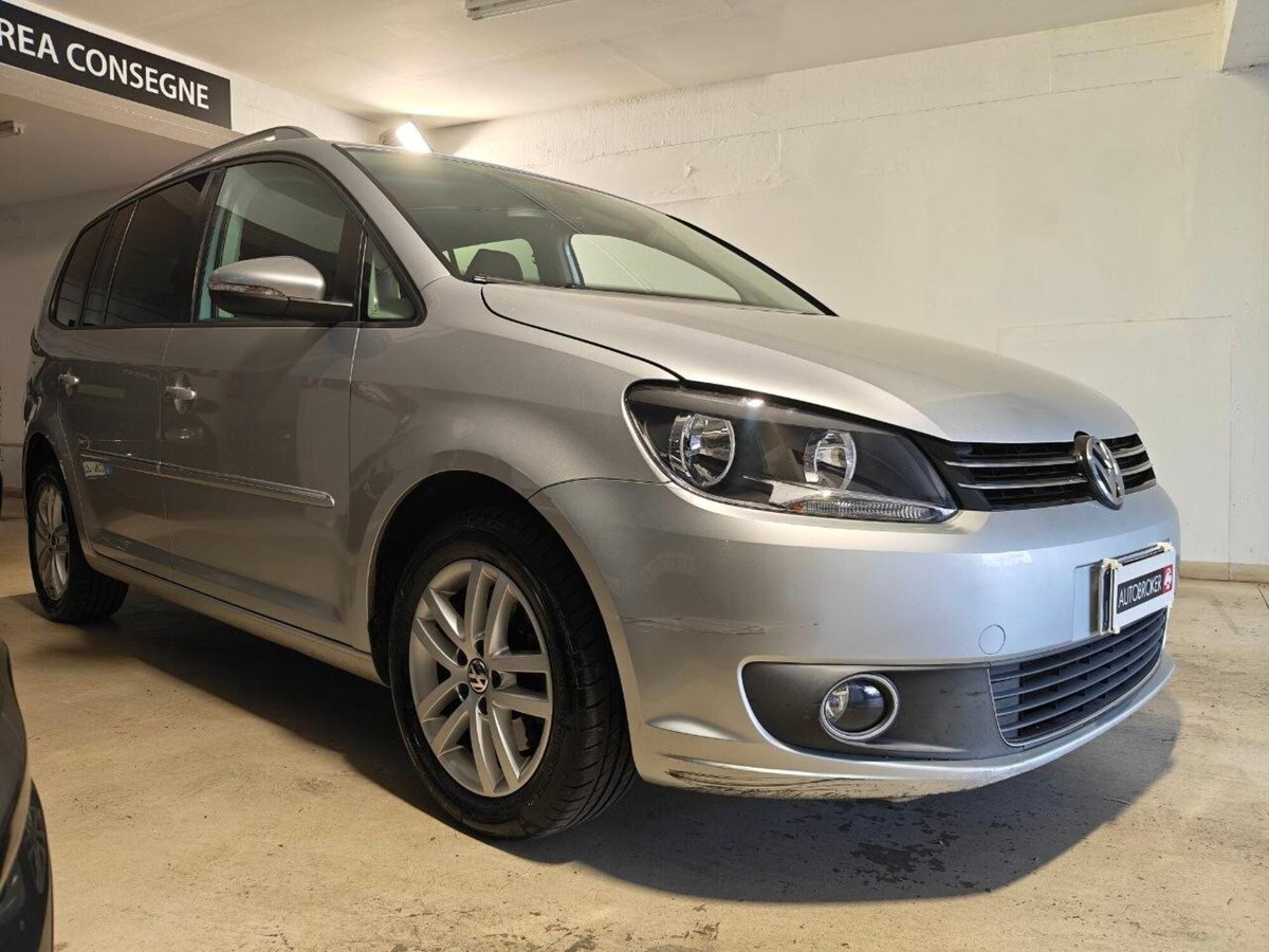 Volkswagen Touran 2.0 TDI 140 CV DSG Highline (2)