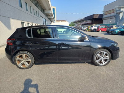 Peugeot 308 BlueHDi 130 S&S EAT8 Allure Pack (5)