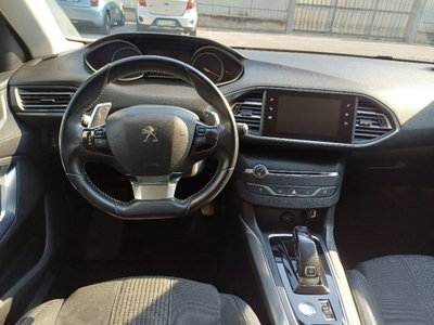 Peugeot 308 BlueHDi 130 S&S EAT8 Allure Pack (7)