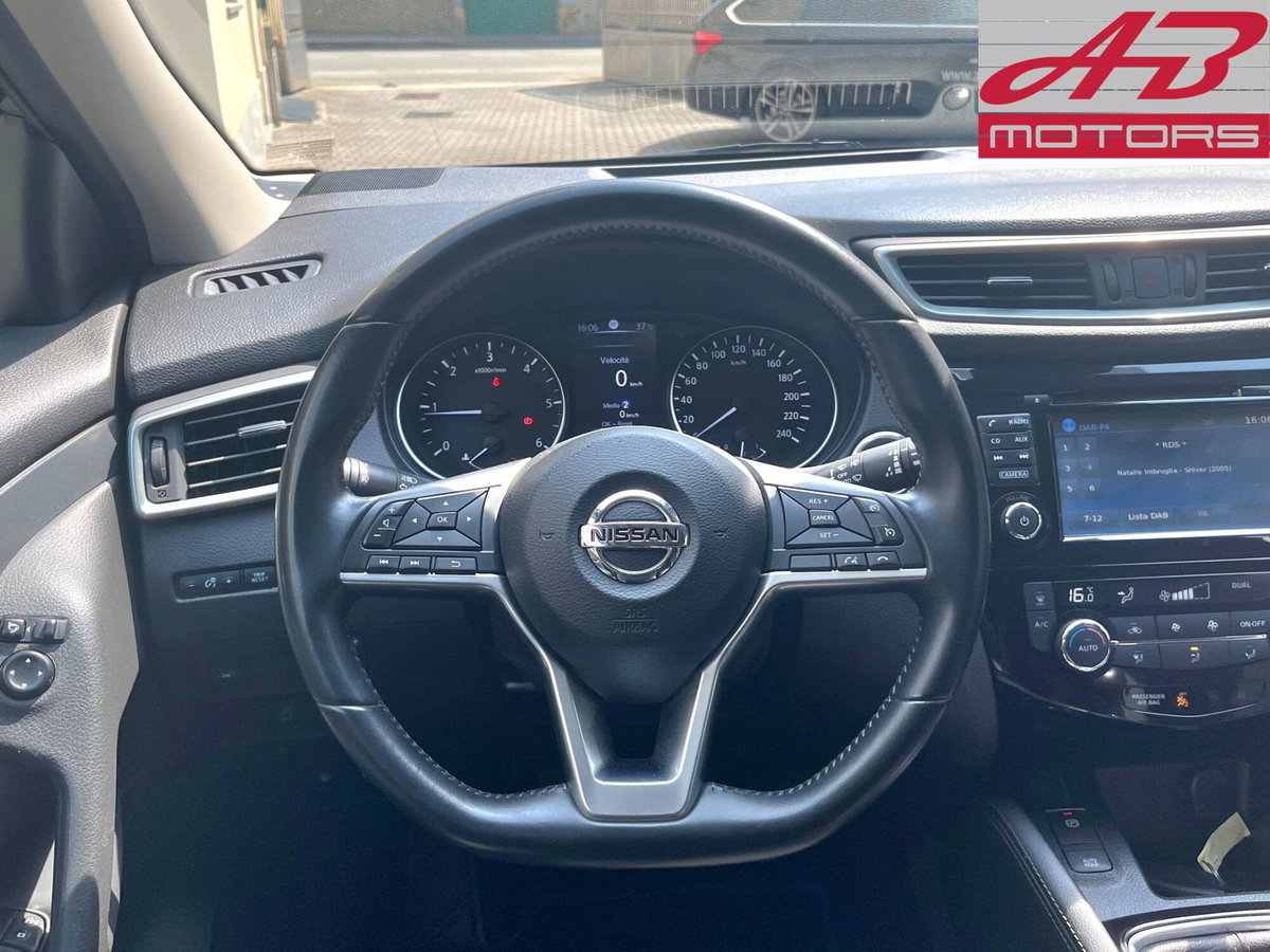 Nissan Qashqai 1.5 dCi 115 CV DCT N-Connecta (13)