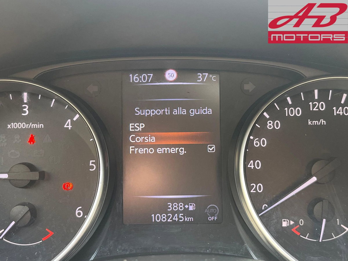 Nissan Qashqai 1.5 dCi 115 CV DCT N-Connecta (14)
