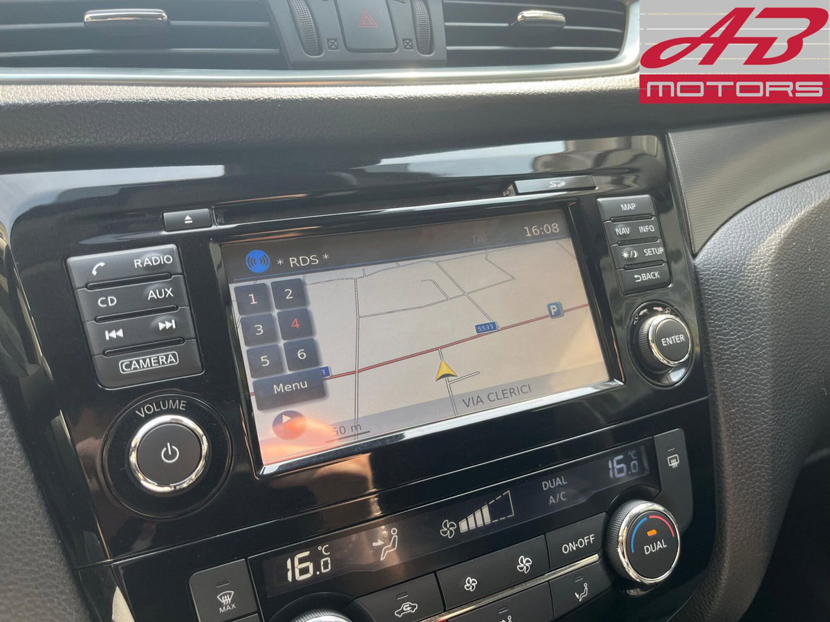 Nissan Qashqai 1.5 dCi 115 CV DCT N-Connecta (16)