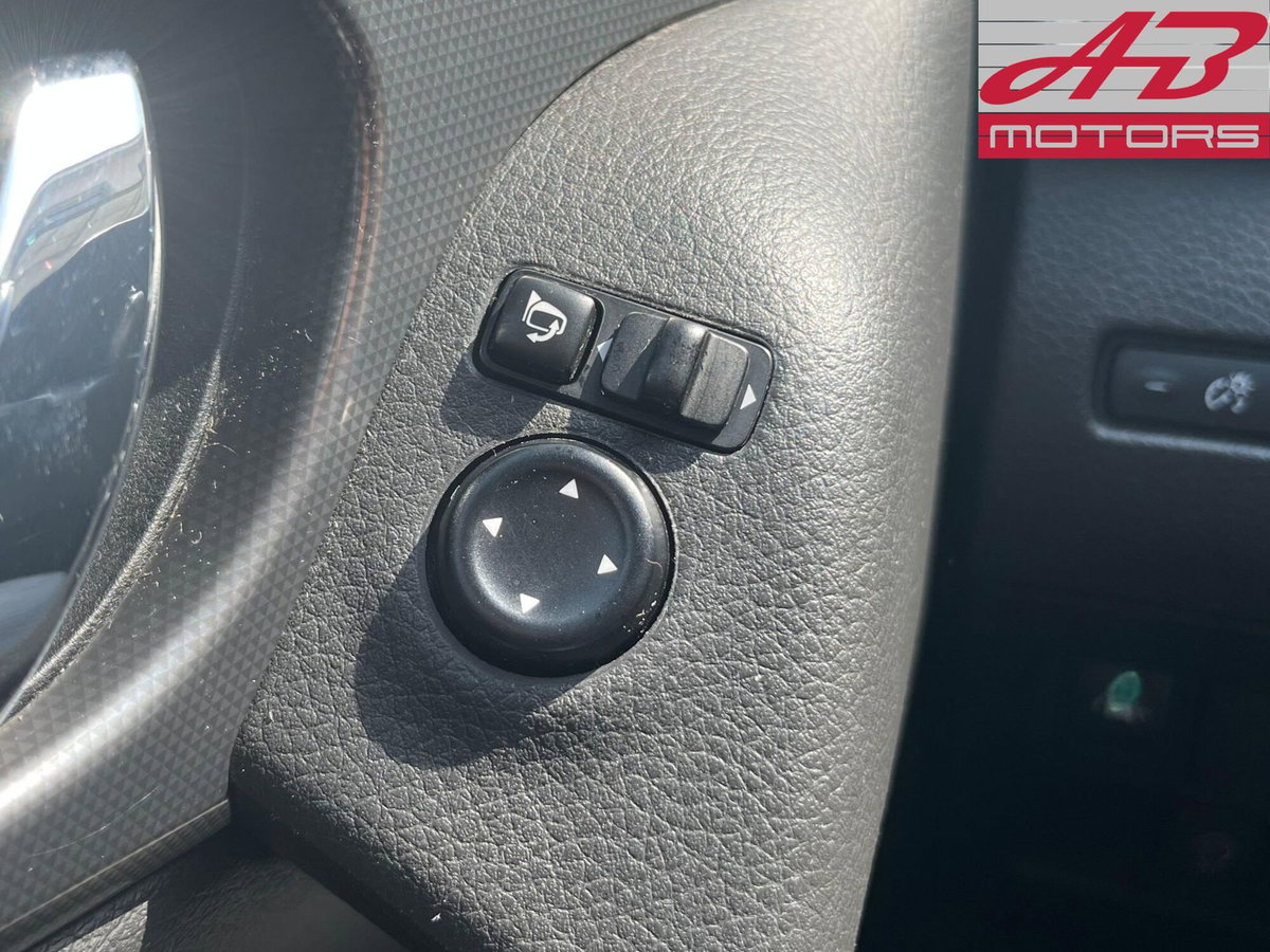 Nissan Qashqai 1.5 dCi 115 CV DCT N-Connecta (18)