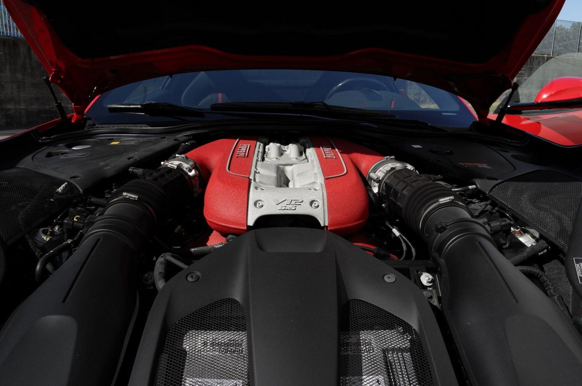 Ferrari 812 Coupé 812 Superfast (12)