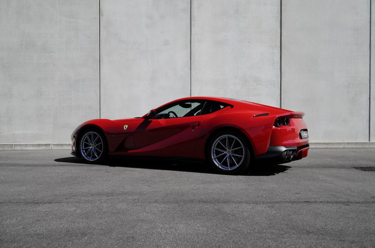 Ferrari 812 Coupé 812 Superfast (4)