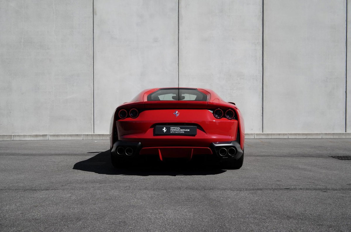 Ferrari 812 Coupé 812 Superfast (5)