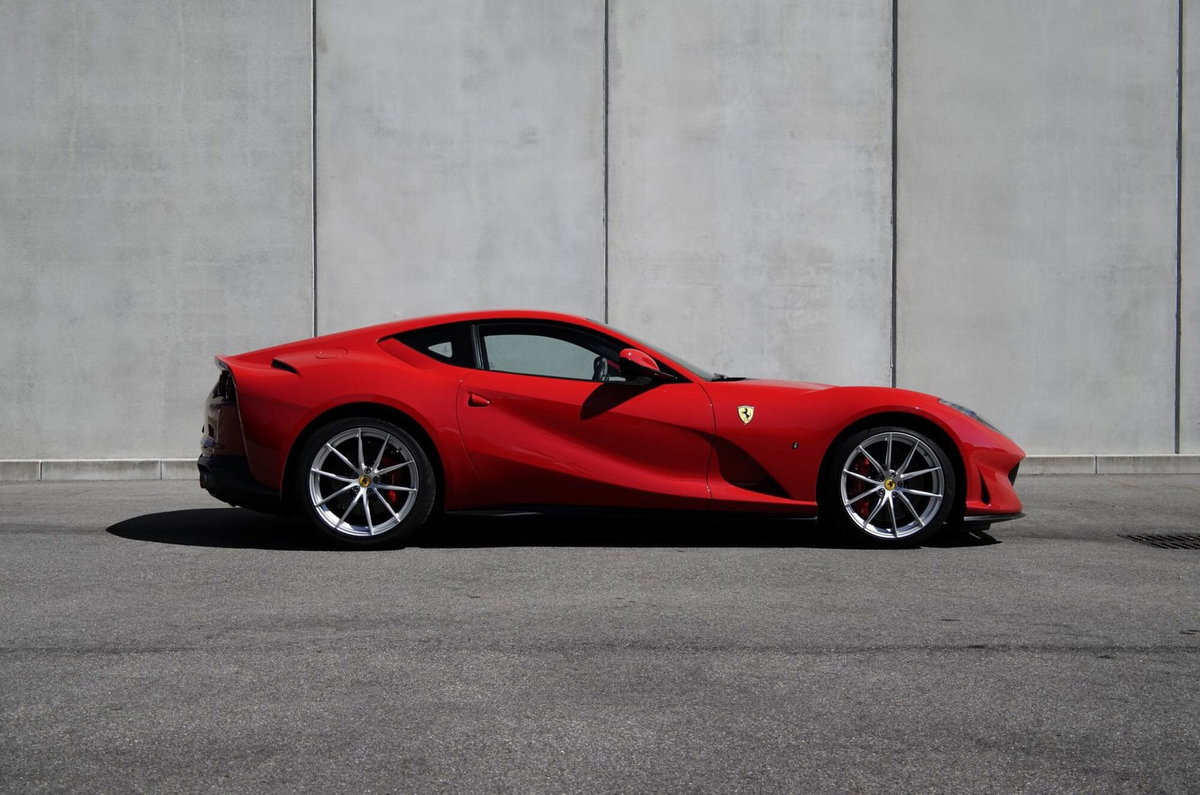 Ferrari 812 Coupé 812 Superfast (6)
