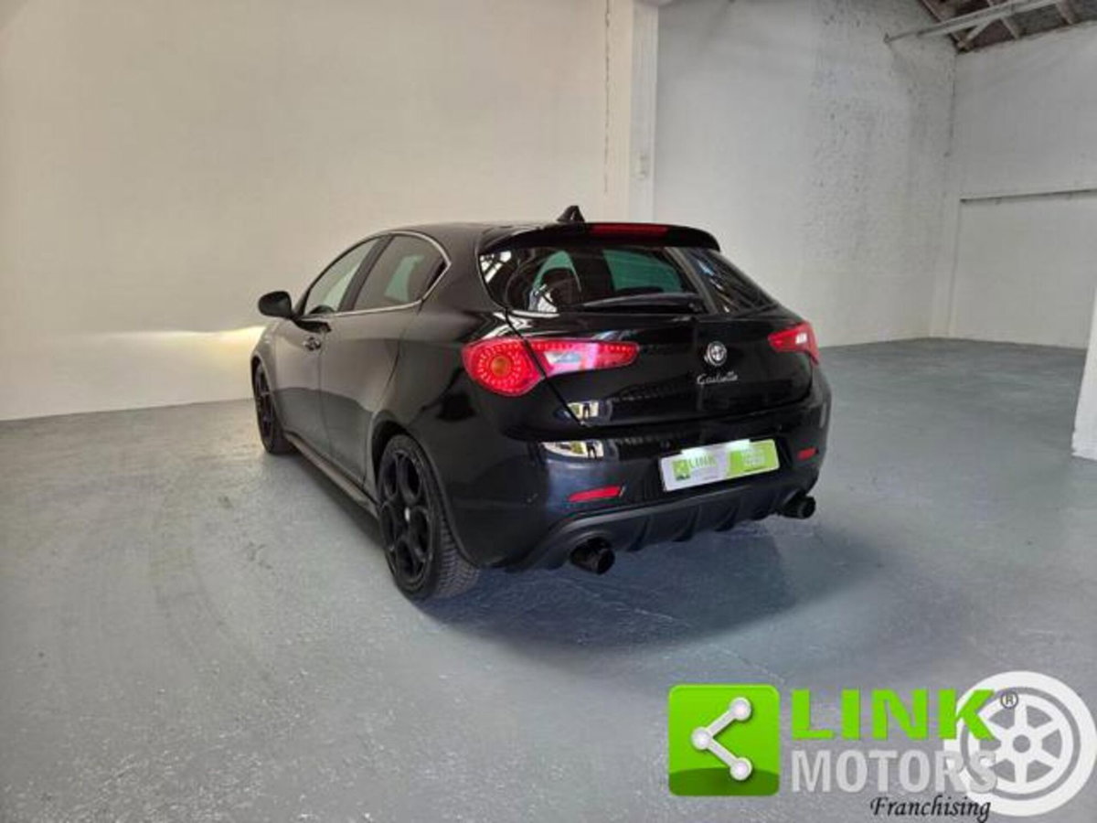 Alfa Romeo Giulietta 1750 Turbo Quadrifoglio Verde 240cv tct (11)