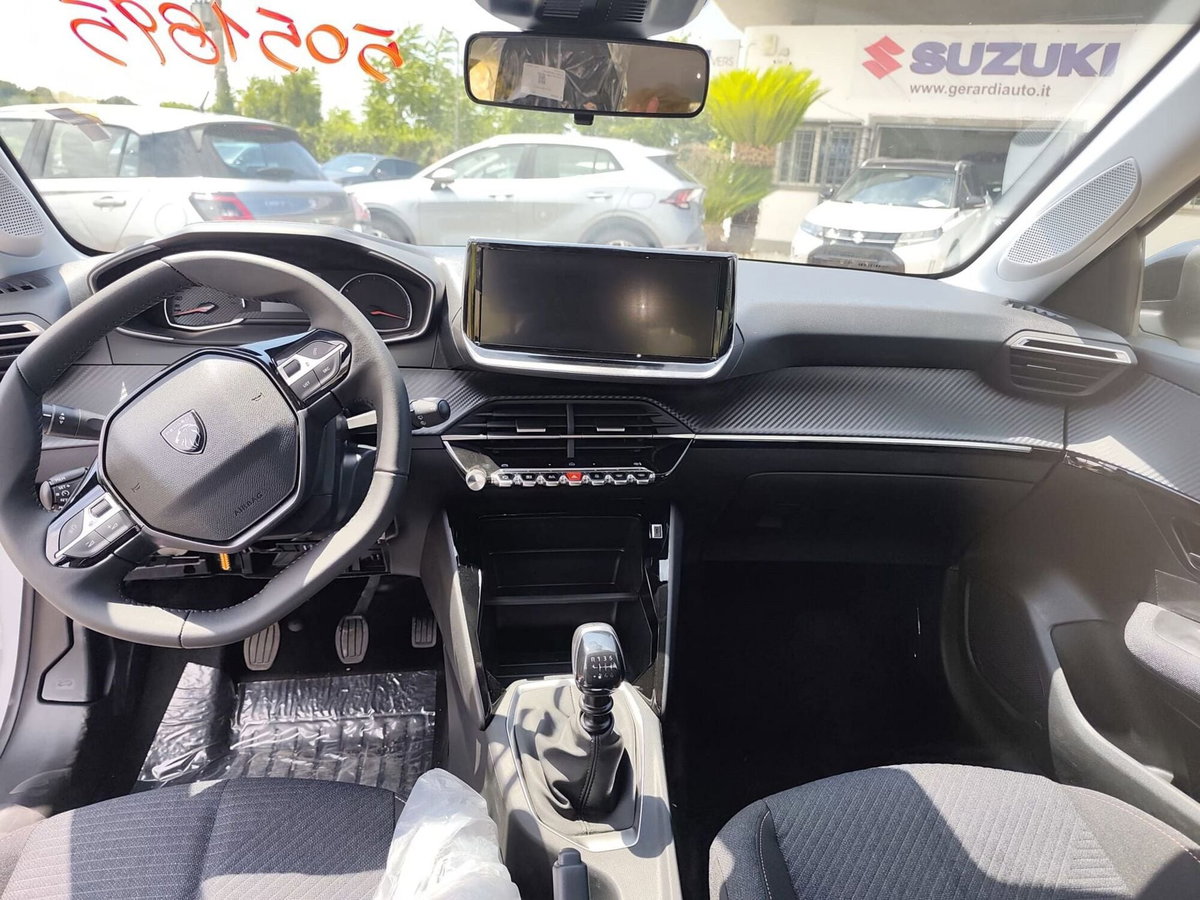 Peugeot 208 1.2 turbo Style 100cv (5)