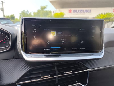 Peugeot 208 1.2 turbo Style 100cv (6)