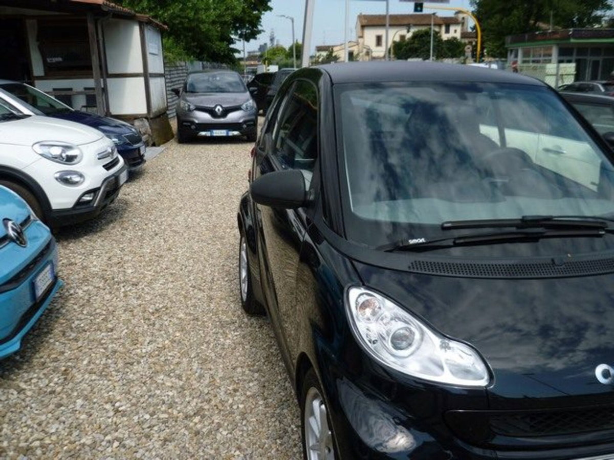 smart Fortwo 1000 52 kW MHD coupé pulse (2)