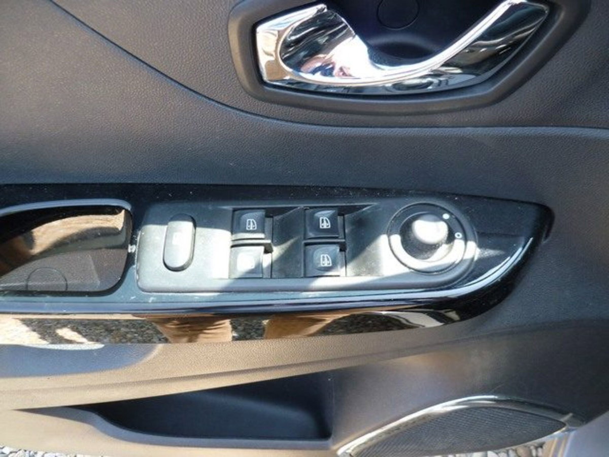Renault Captur dCi 8V 90 CV Start&Stop Energy Hypnotic (17)