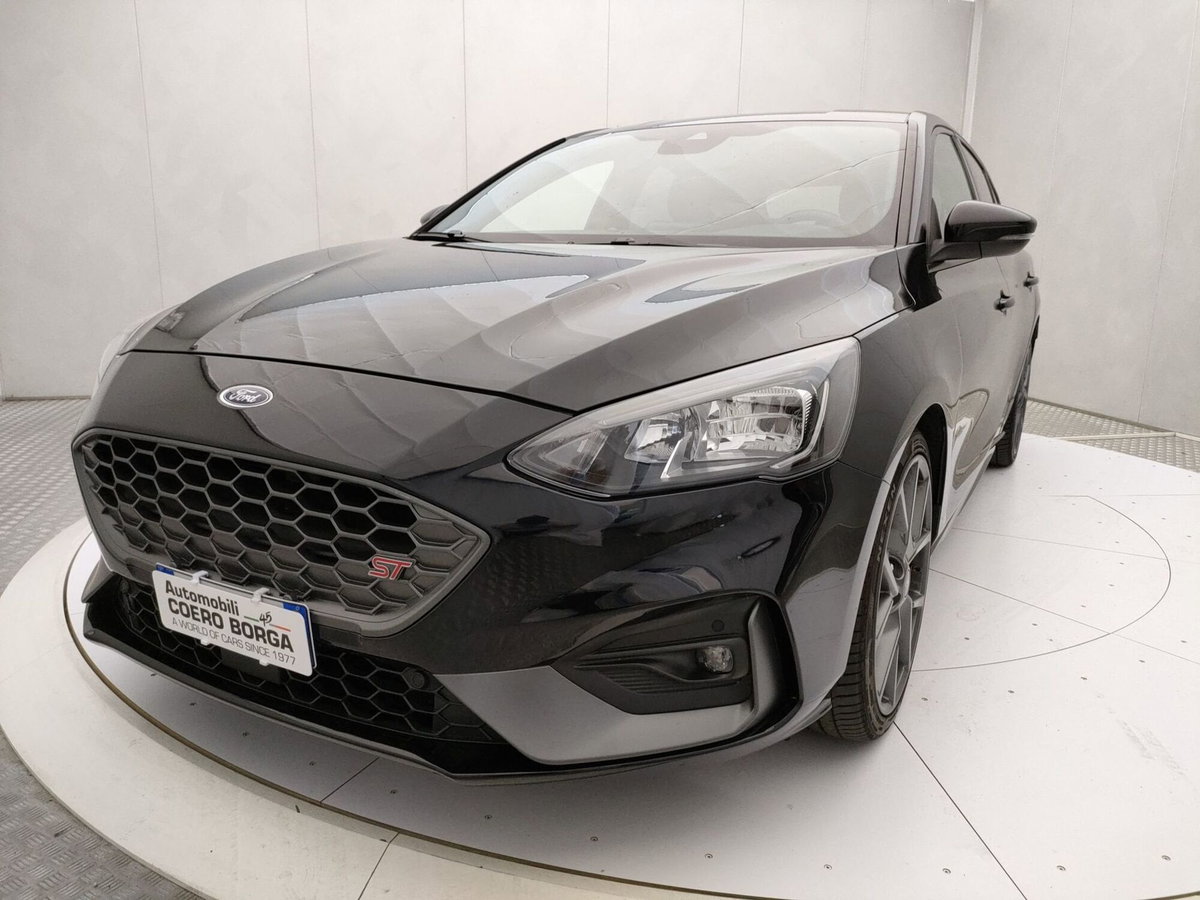 Ford Focus 2.3 ecoboost ST 280cv (11)