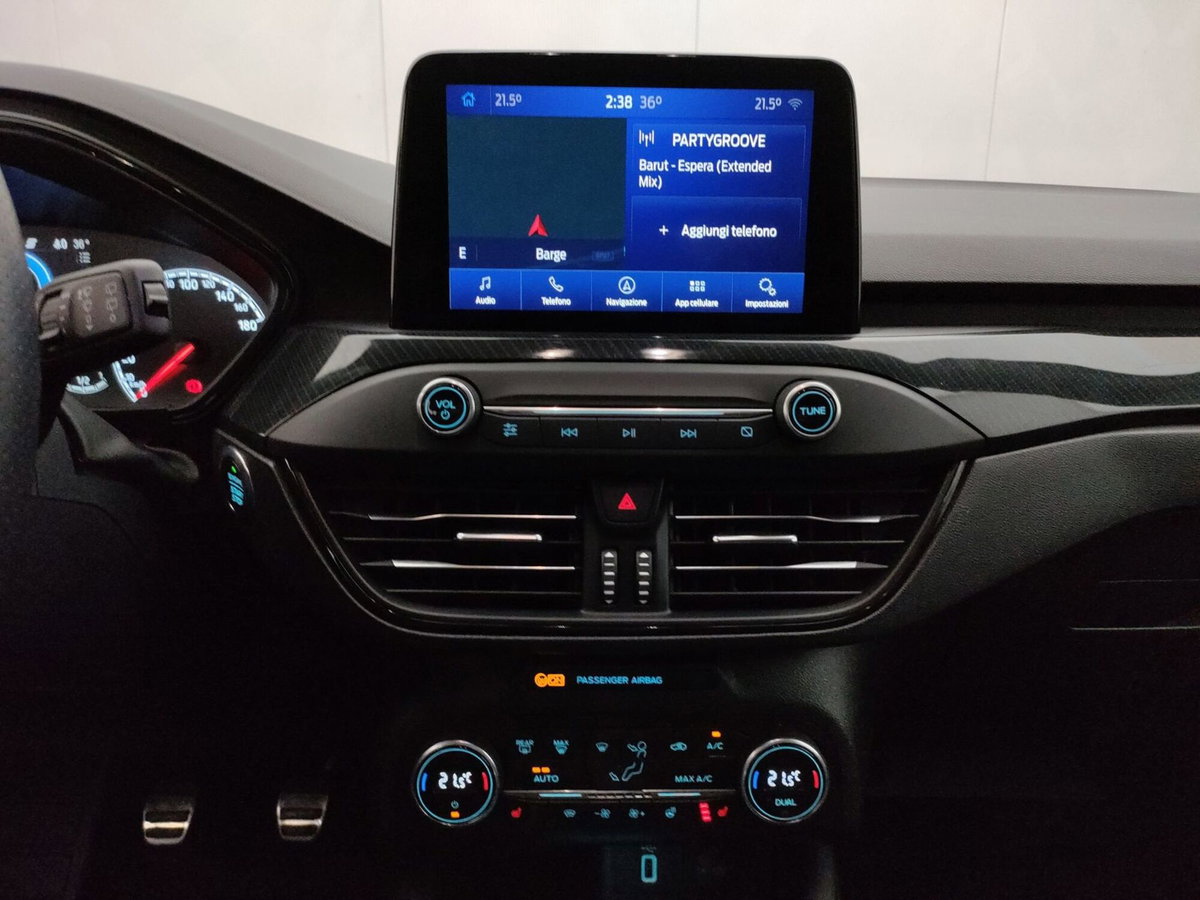 Ford Focus 2.3 ecoboost ST 280cv (12)