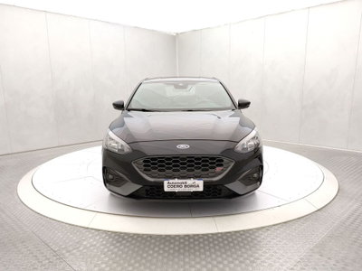 Ford Focus 2.3 ecoboost ST 280cv (2)