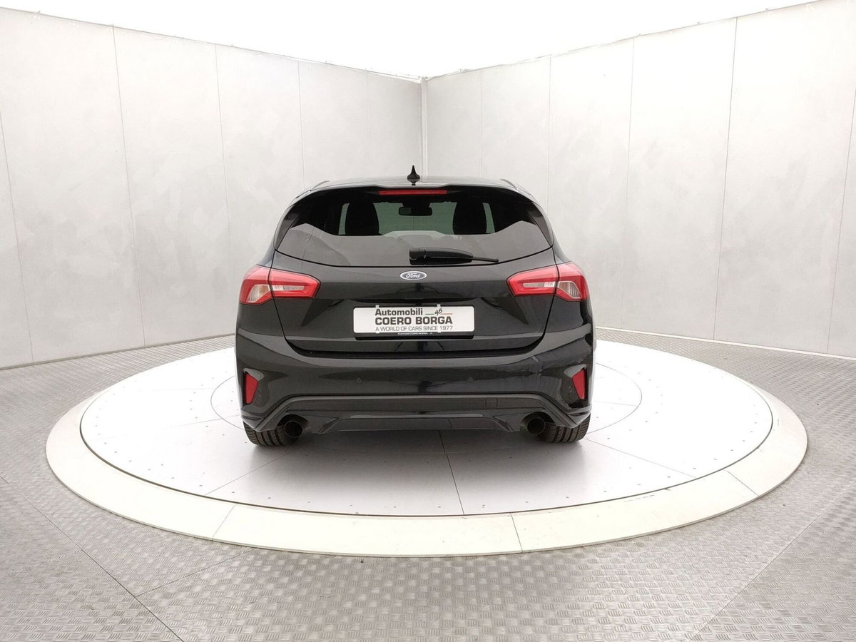 Ford Focus 2.3 ecoboost ST 280cv (5)
