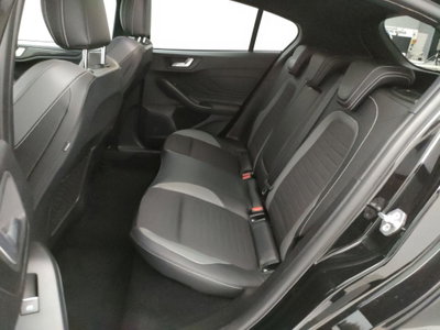 Ford Focus 2.3 ecoboost ST 280cv (8)