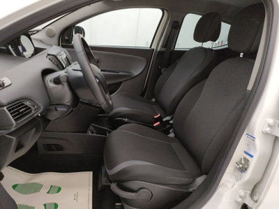 Lancia Ypsilon 1.3 MJT 16V 95 CV 5 porte S&S Silver (7)