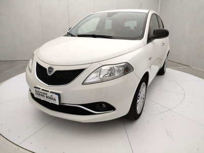 Lancia Ypsilon 1.3 MJT 16V 95 CV 5 porte S&S Silver (9)
