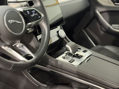 Jaguar F-Pace 2.0d i4 mhev R-Dynamic SE 90th Anniversary Edition awd 204cv auto (12)
