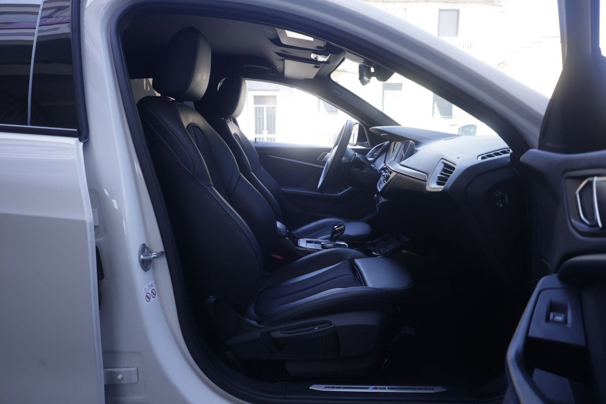 BMW Serie 1 5p. 118d 5p. Msport (13)